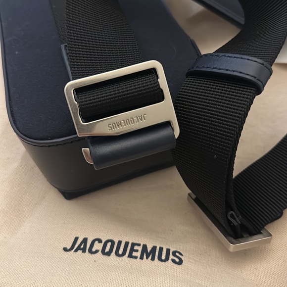 SOLD 💕 JACQUEMUS - Le Giardino Crossbody Pouch Bag - Unisex - Dark Navy - Picture 9 of 9